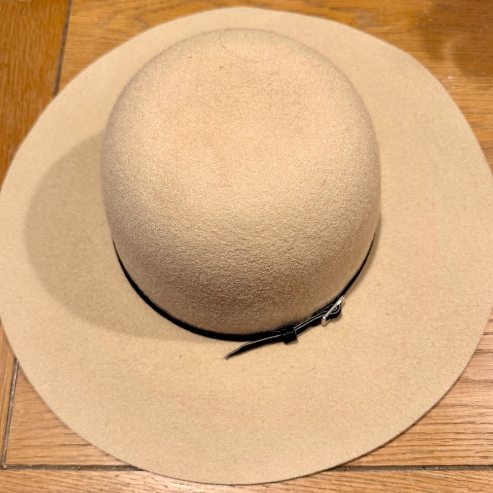 Hat Attack Tan Felt Fedora | Wide Brim | Leather Band | EUC